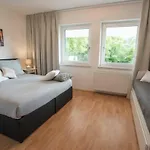 Grosse Mit Seeblick Nahe Woerthersee Ideal Fuer Familien & Gruppen Appartement Keutschach am See