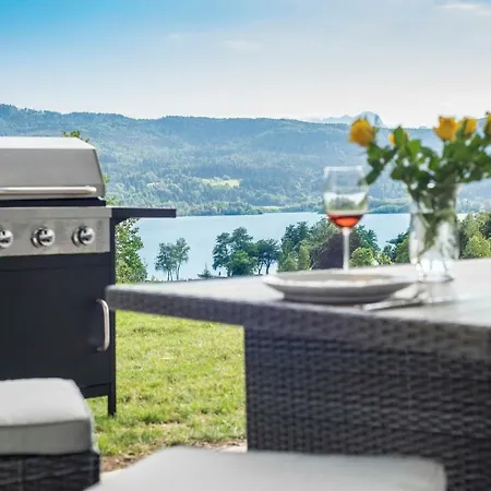 Grosse Mit Seeblick Nahe Woerthersee Ideal Fuer Familien & Gruppen Appartamento