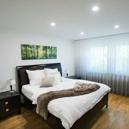 Appartamento Grosse Mit Seeblick Nahe Woerthersee Ideal Fuer Familien & Gruppen