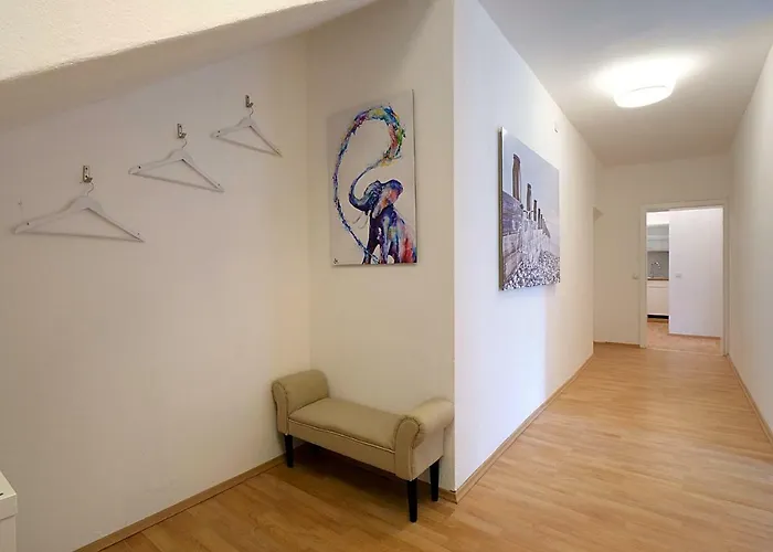 Grosse Mit Seeblick Nahe Woerthersee Ideal Fuer Familien & Gruppen