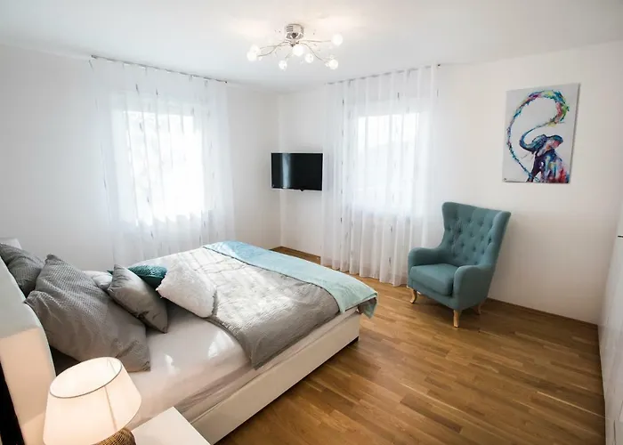 Grosse Mit Seeblick Nahe Woerthersee Ideal Fuer Familien & Gruppen Appartamento Keutschach am See